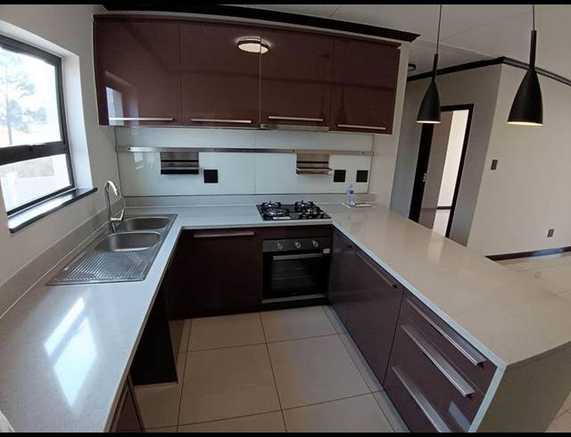 2 BEDROOM PROPERTY TO RENT IN BLUE HILLS